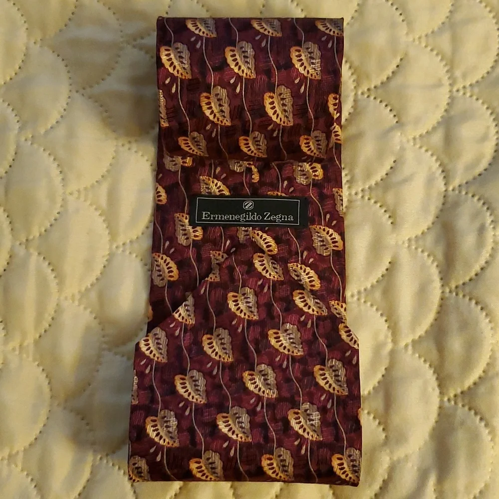 Necktie - Picture 2 of 3